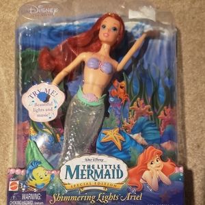 Shimmering lights Barbie